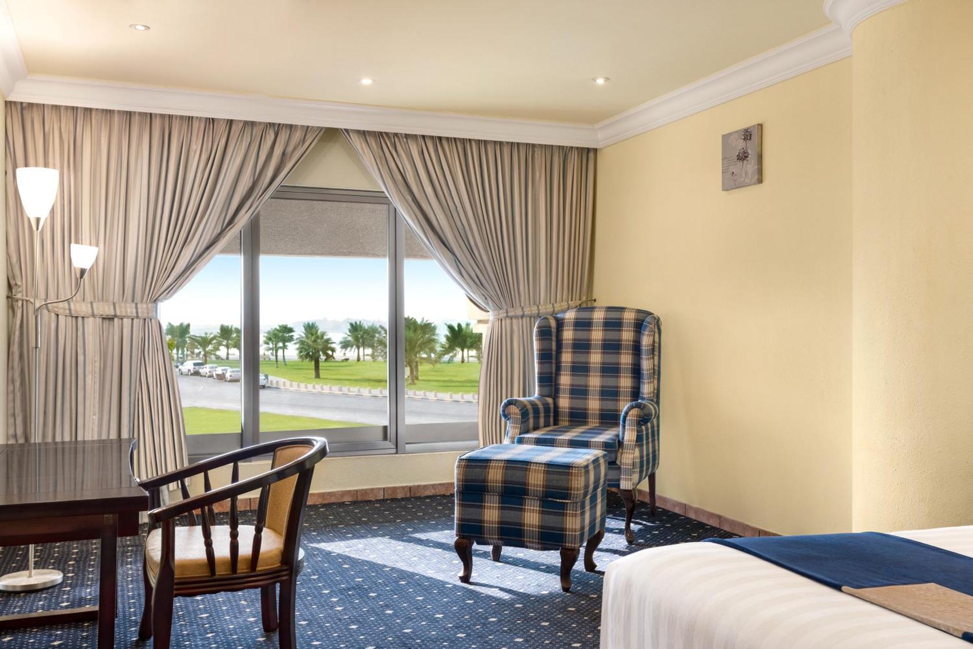 Howard Johnson Dammam Hotel Esterno foto